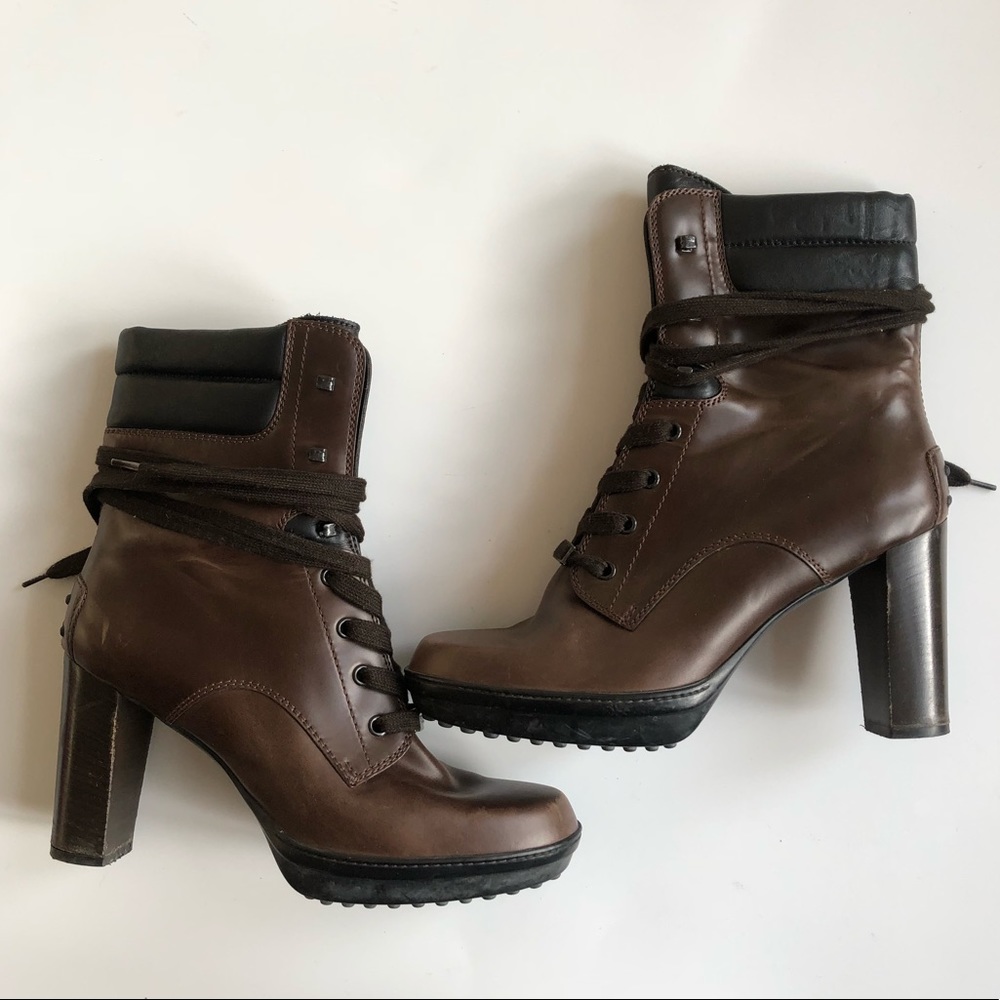 || TOD’S || Leather Heeled Lace Booties